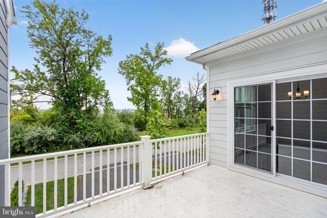 492 MAJOR JOHN WAY, Malvern, PA 19355