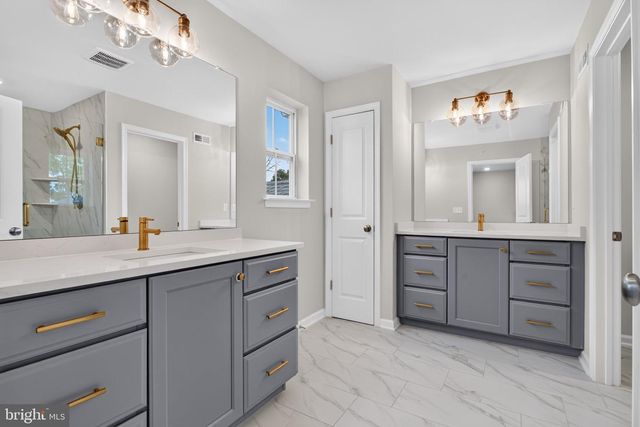 492 MAJOR JOHN WAY, Malvern, PA 19355
