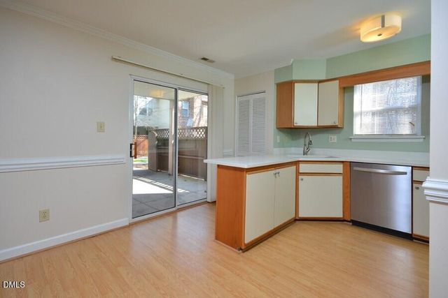 425 Summerwalk, Chapel Hill, NC 27517