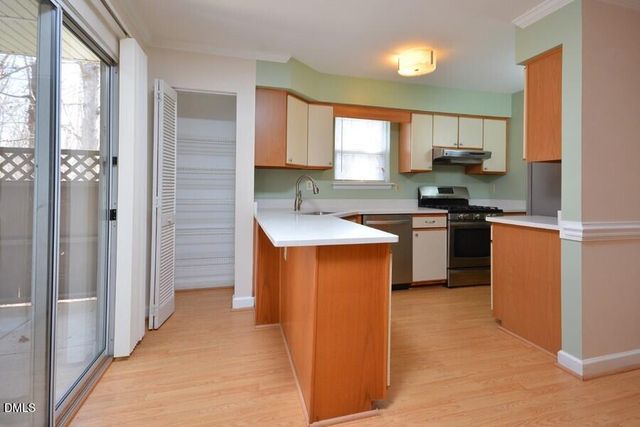 425 Summerwalk, Chapel Hill, NC 27517