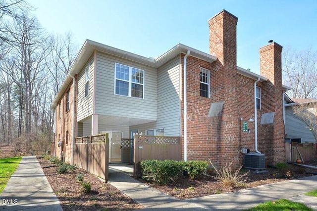 425 Summerwalk, Chapel Hill, NC 27517