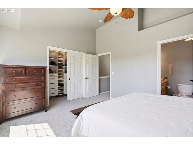 9097 Sw SWEEK Dr, Tualatin, OR 97062