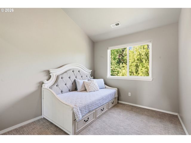9097 Sw SWEEK Dr, Tualatin, OR 97062