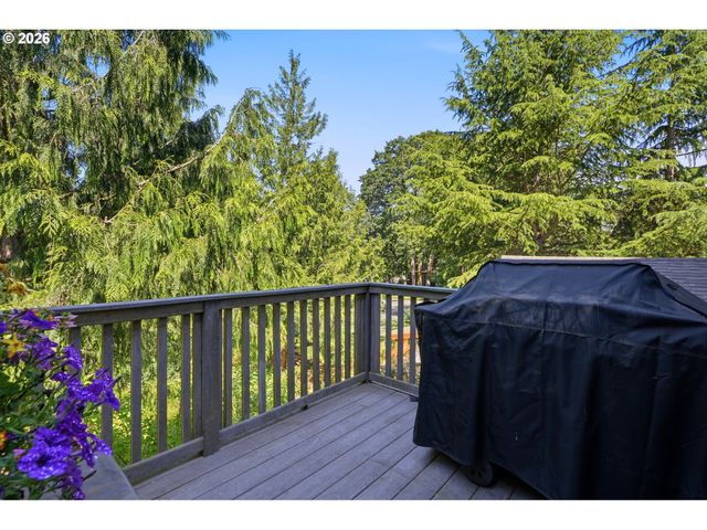 9097 Sw SWEEK Dr, Tualatin, OR 97062