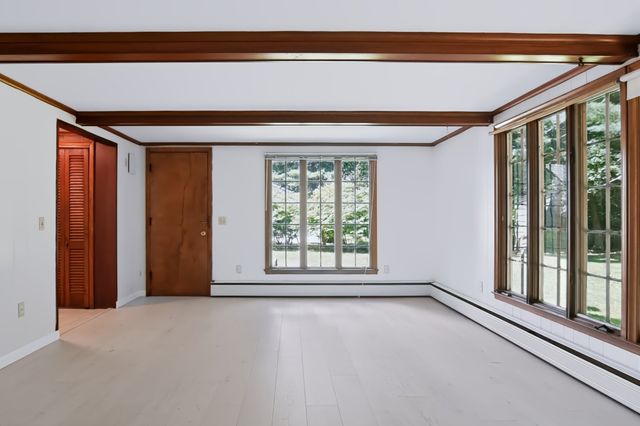 10 Damon Rd, Holden, MA 01520