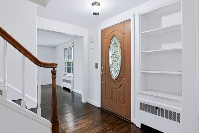 10 Damon Rd, Holden, MA 01520