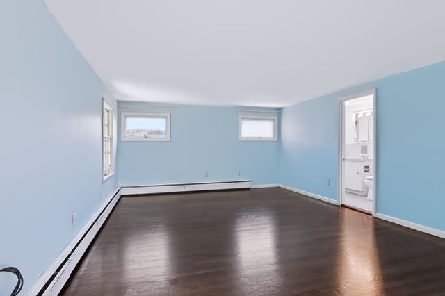 10 Damon Rd, Holden, MA 01520