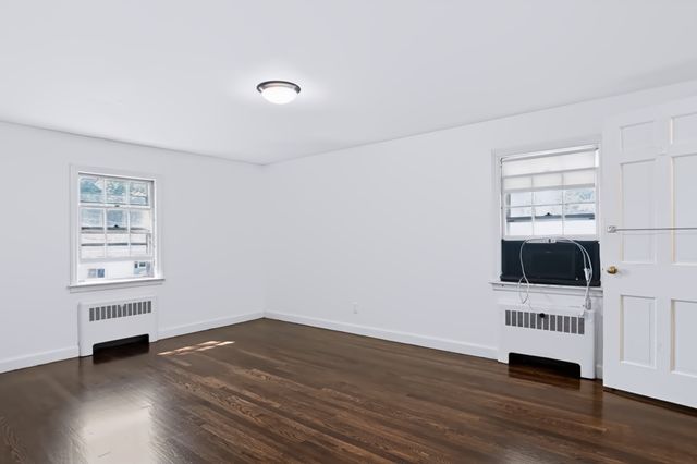 10 Damon Rd, Holden, MA 01520
