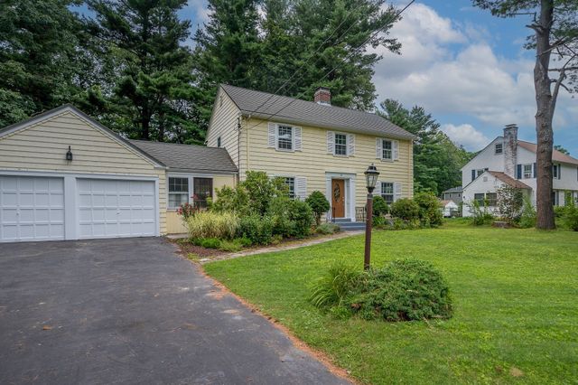 10 Damon Rd, Holden, MA 01520