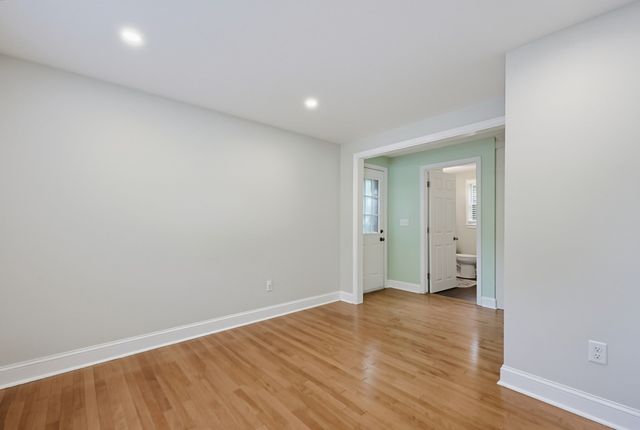 22 Starrett Ave, Middleboro, MA 02346