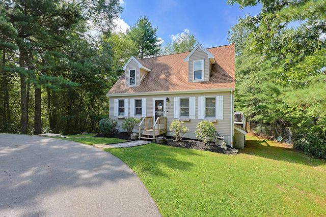 22 Starrett Ave, Middleboro, MA 02346