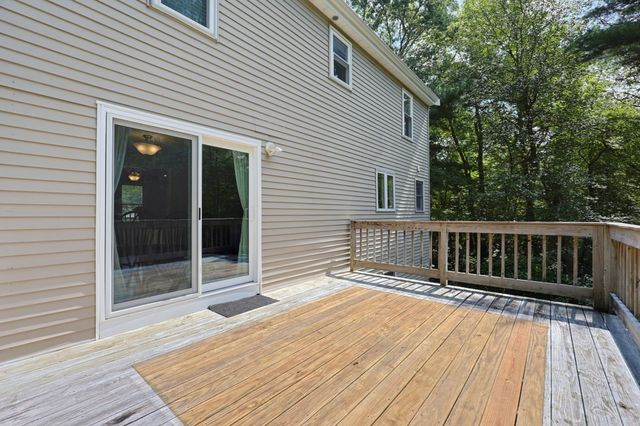 22 Starrett Ave, Middleboro, MA 02346