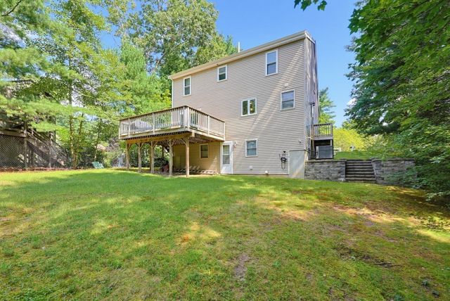 22 Starrett Ave, Middleboro, MA 02346