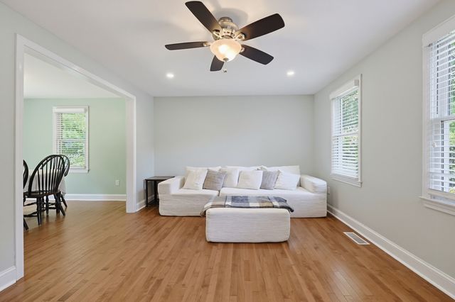 22 Starrett Ave, Middleboro, MA 02346