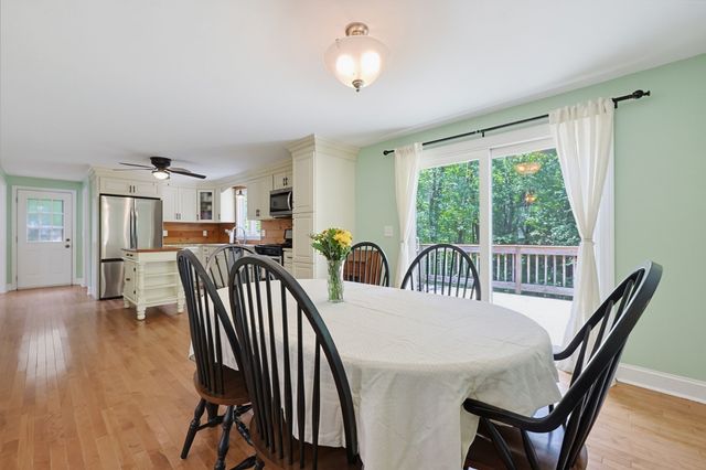 22 Starrett Ave, Middleboro, MA 02346