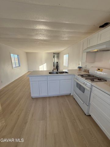 4209 W Rosamond Blvd 75, Rosamond, CA 93560