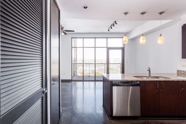 1510 Demonbreun St Apt 1207, Nashville, TN 37203