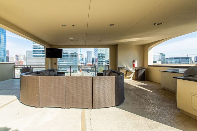 1510 Demonbreun St Apt 1207, Nashville, TN 37203