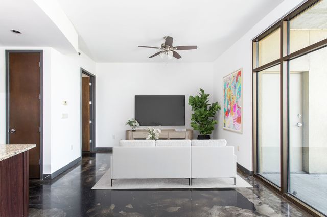 1510 Demonbreun St Apt 1207, Nashville, TN 37203