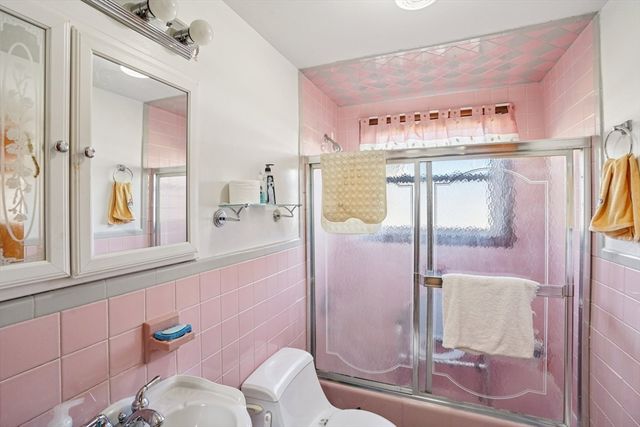 10 Festa Rd, Revere, MA 02151