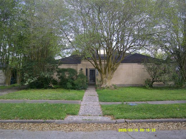 16379 Havenpark Drive, Houston, TX 77059