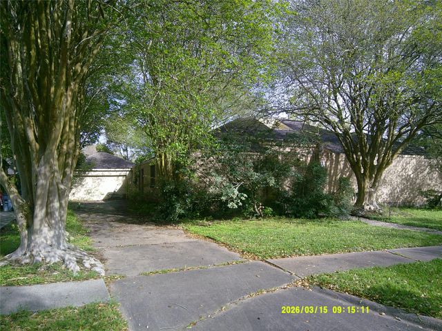 16379 Havenpark Drive, Houston, TX 77059