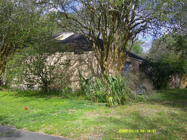 16379 Havenpark Drive, Houston, TX 77059