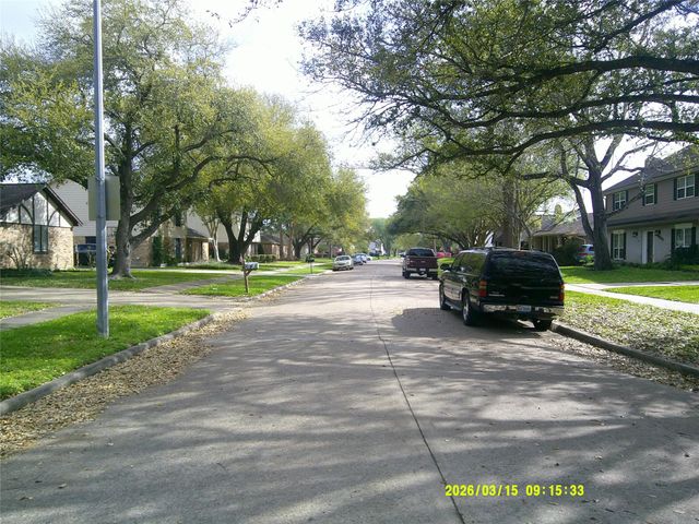 16379 Havenpark Drive, Houston, TX 77059