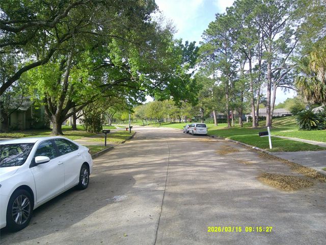 16379 Havenpark Drive, Houston, TX 77059