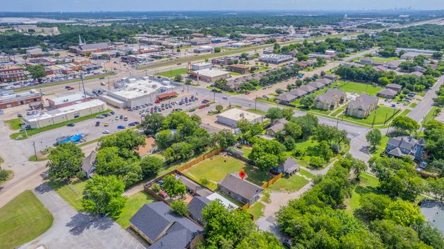 122 W Grand Prairie Road, Grand Prairie, TX 75051