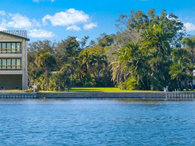 6100 BAHAMA SHORES DRIVE S, St Petersburg, FL 33705