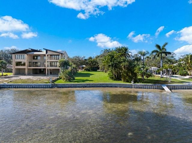 6100 BAHAMA SHORES DRIVE S, St Petersburg, FL 33705