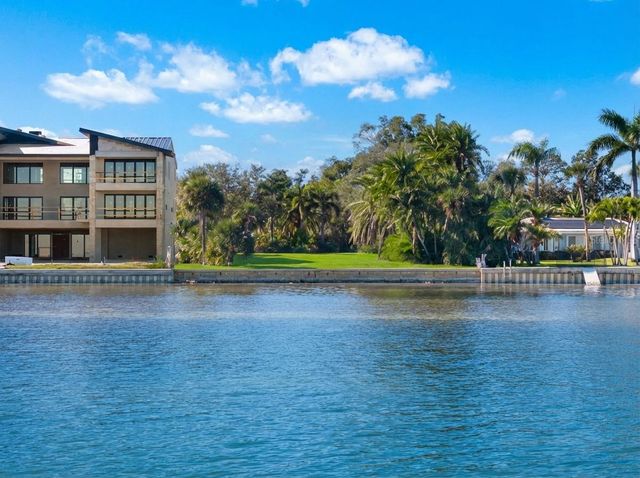 6100 BAHAMA SHORES DRIVE S, St Petersburg, FL 33705
