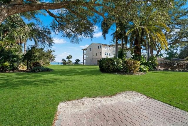 6100 BAHAMA SHORES DRIVE S, St Petersburg, FL 33705
