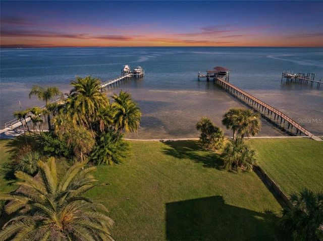6100 BAHAMA SHORES DRIVE S, St Petersburg, FL 33705