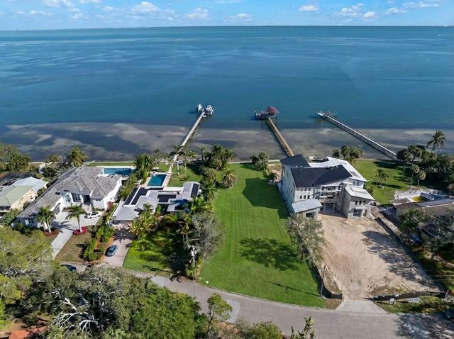6100 BAHAMA SHORES DRIVE S, St Petersburg, FL 33705