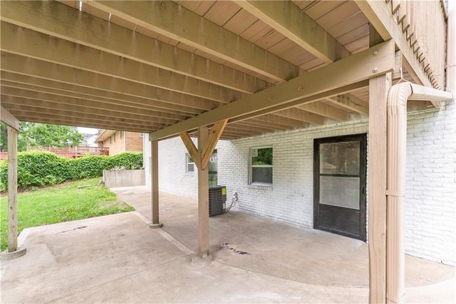 2806 N River Boulevard, Independence, MO 64050
