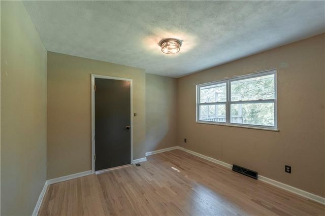2806 N River Boulevard, Independence, MO 64050