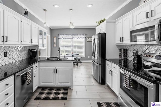 94 Bentley Boulevard, Elizabethtown, KY 42701