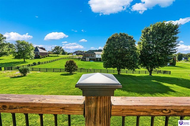 94 Bentley Boulevard, Elizabethtown, KY 42701
