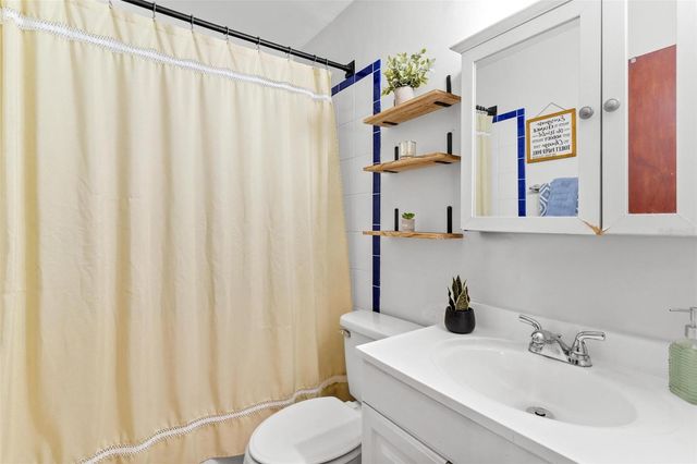 1101 SPRUCE COURT, Tavares, FL 32778