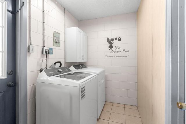 1101 SPRUCE COURT, Tavares, FL 32778