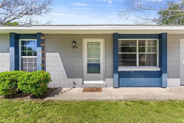 1101 SPRUCE COURT, Tavares, FL 32778