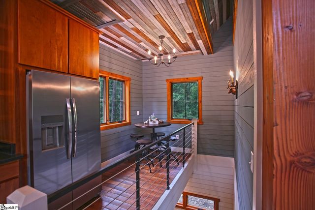 275 Jocassee Lake Road, Salem, SC 29676