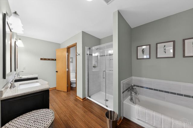 7889 Drawbridge Court, West Chester, OH 45069