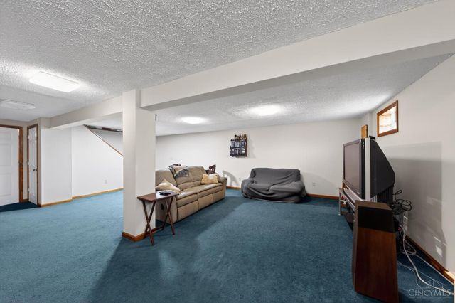 7889 Drawbridge Court, West Chester, OH 45069