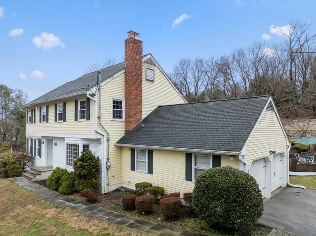 55 Old Lyme Road, Chappaqua, NY 10514