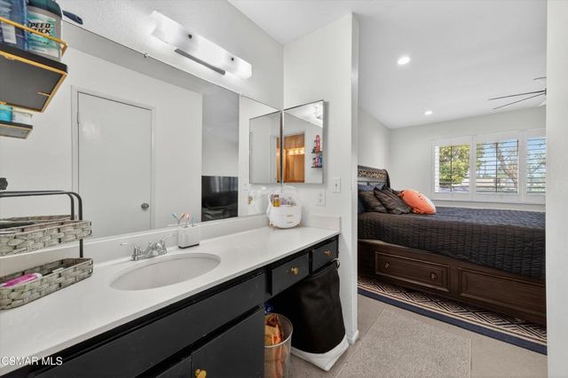 9946 Sepulveda Boulevard 4, San Fernando, CA 91345