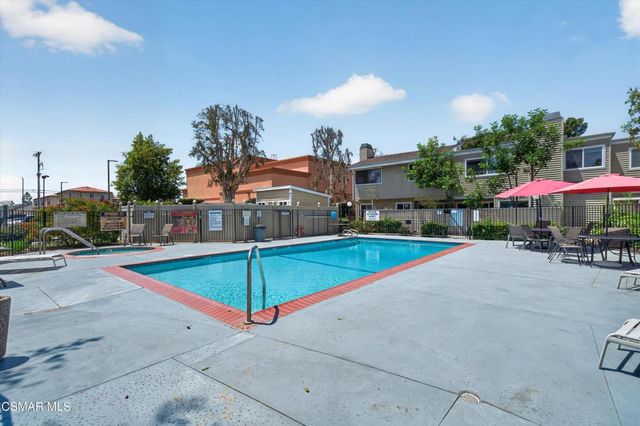 9946 Sepulveda Boulevard 4, San Fernando, CA 91345