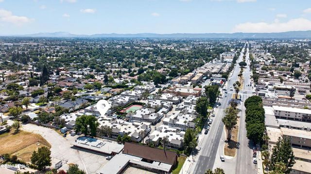 9946 Sepulveda Boulevard 4, San Fernando, CA 91345
